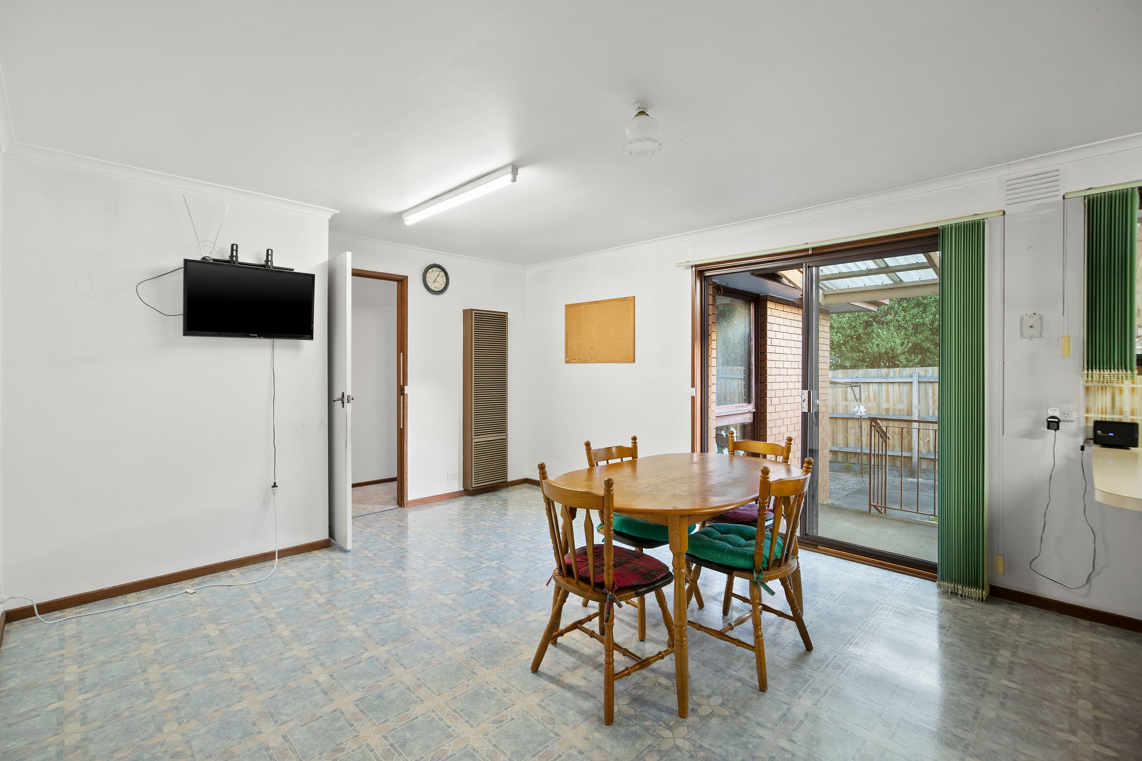2 Coachmans Square, Wantirna VIC 3152, Wantirna - Thumbnail 5