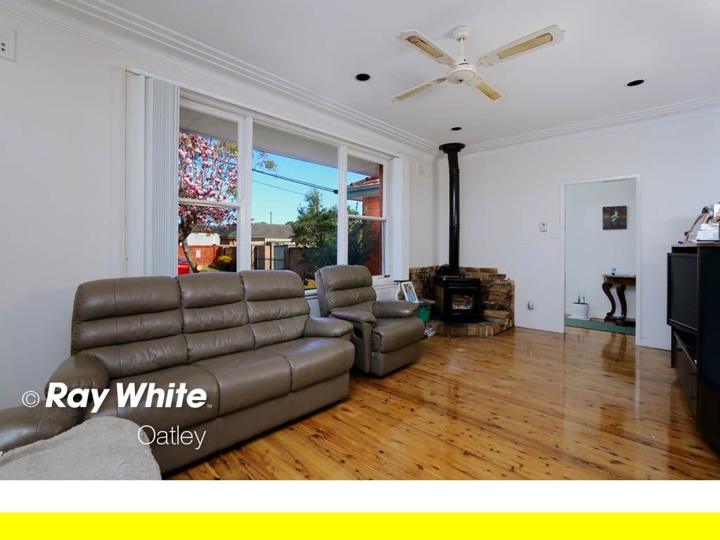 15 Waldo Crescent, PEAKHURST NSW 2210, Peakhurst - Thumbnail 4