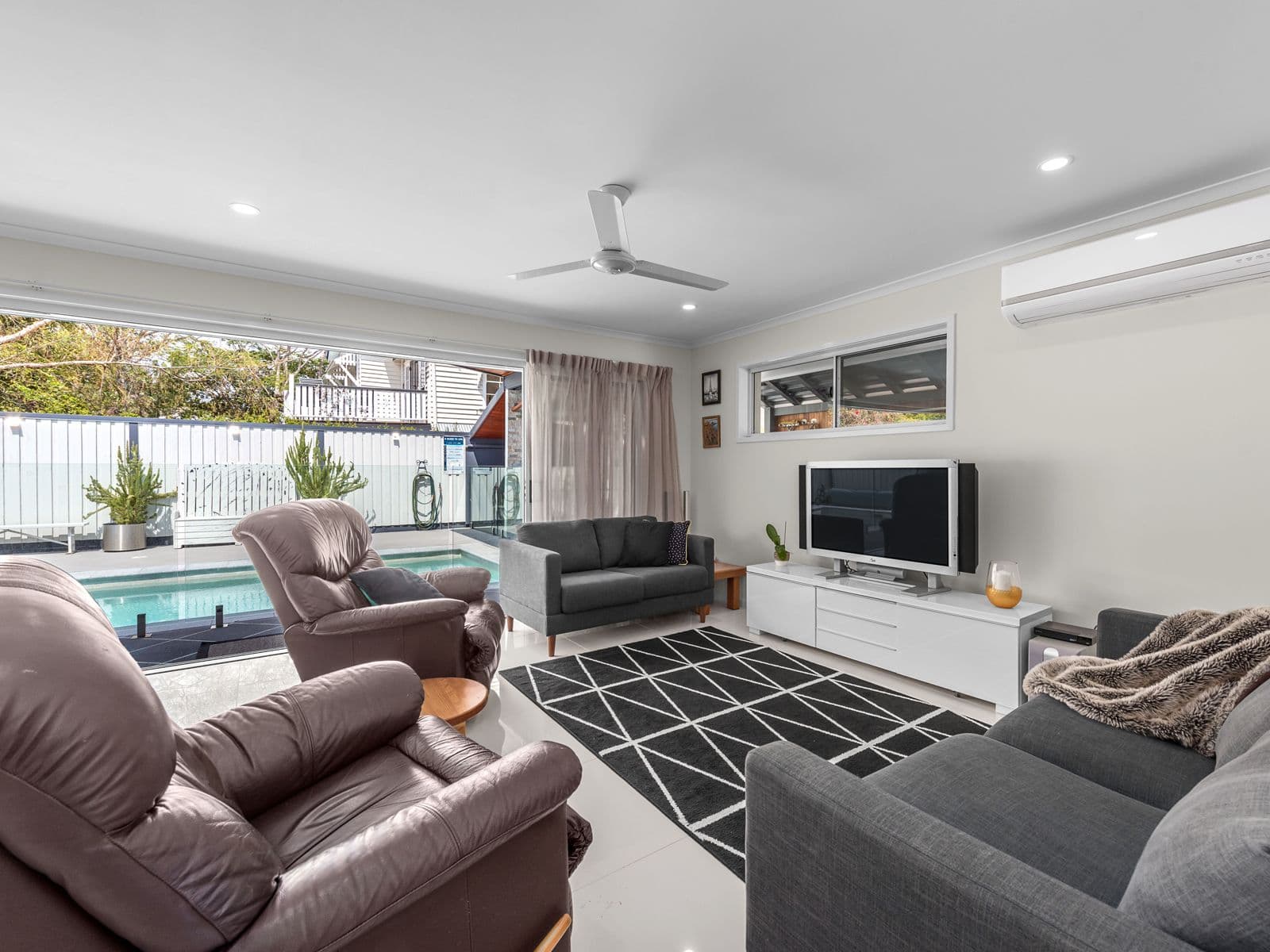66 Kew Road, Graceville QLD 4075, Graceville - Thumbnail 7