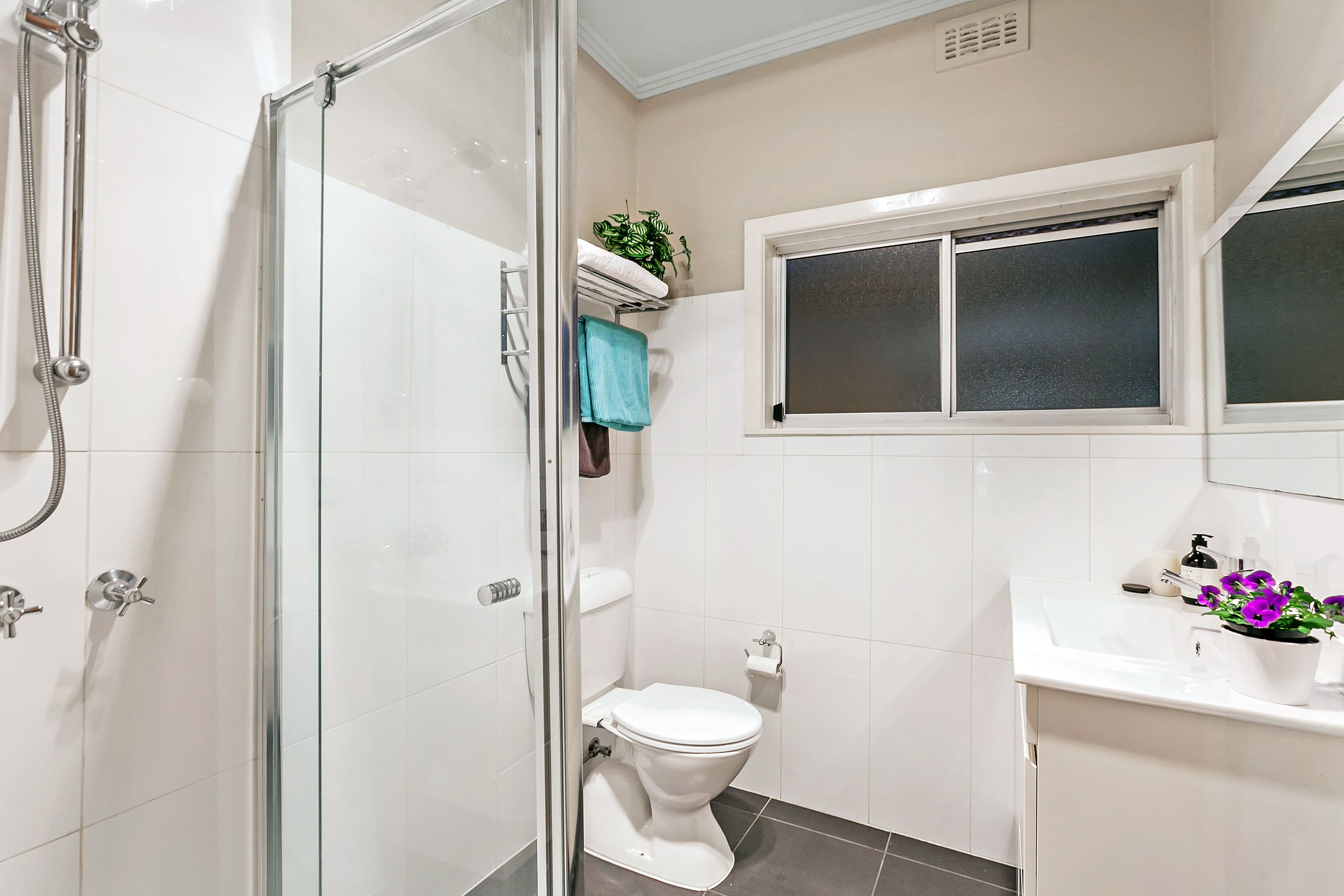 8 Landy Street, Reservoir VIC 3073, Reservoir - Thumbnail 6