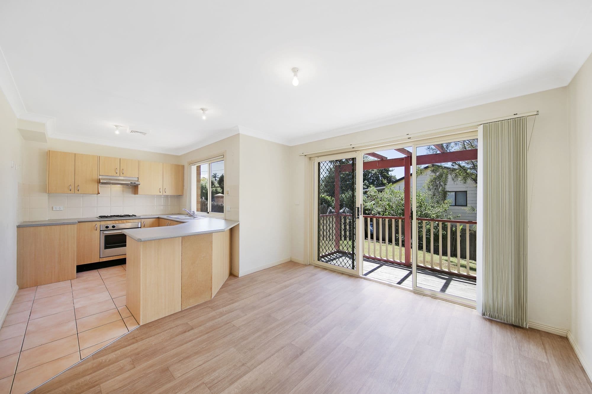 8 Madison Place, Berkeley Vale NSW 2261, Berkeley Vale - Thumbnail 2