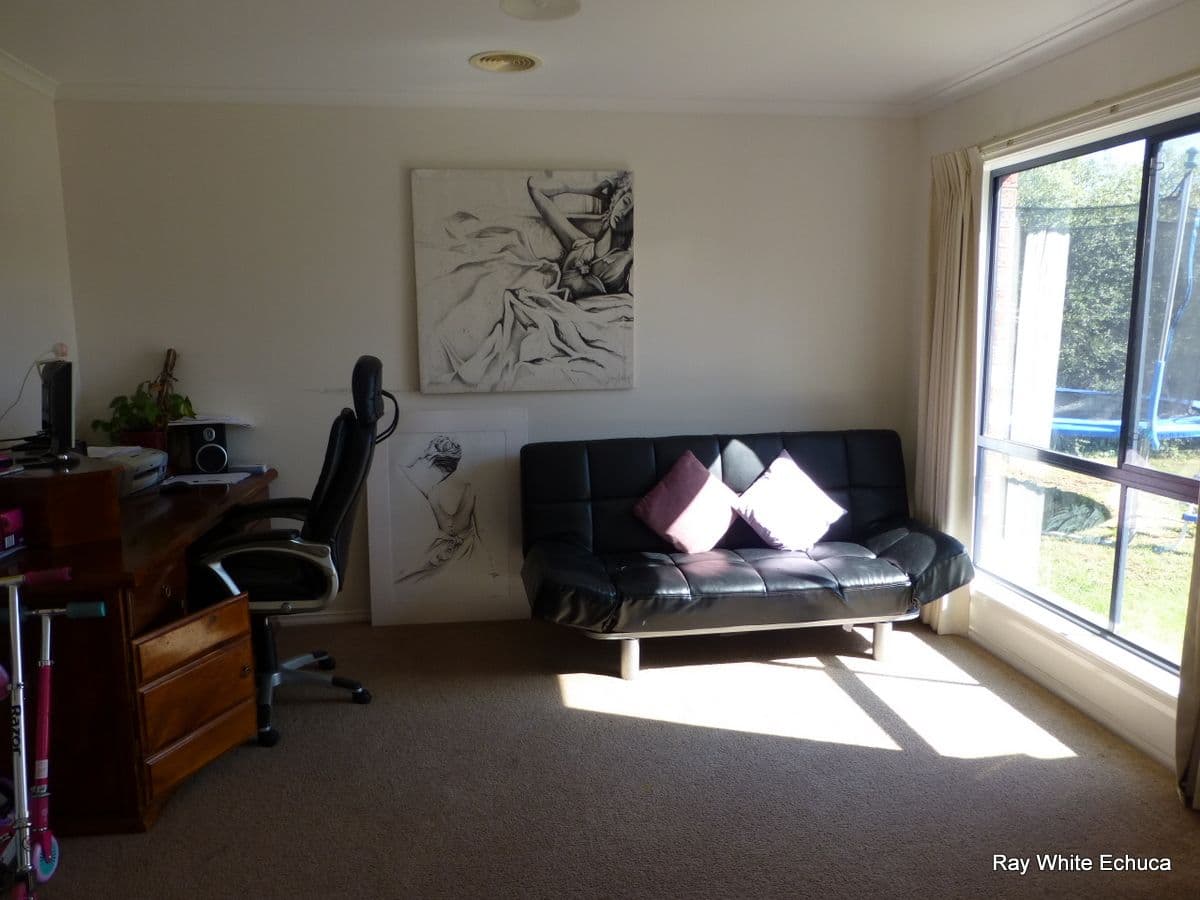 6 Yeovil Court, ECHUCA VIC 3564, Echuca - Thumbnail 5