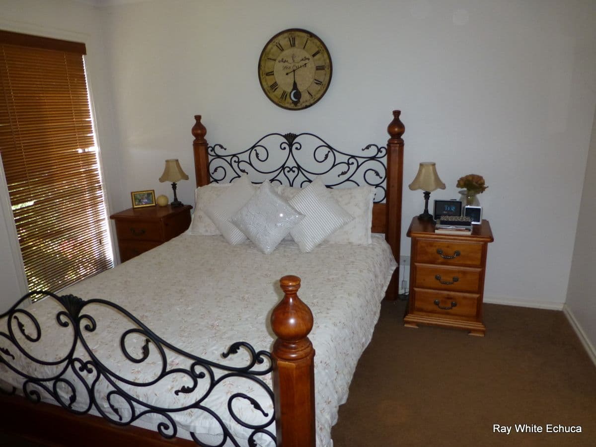 6 Yeovil Court, ECHUCA VIC 3564, Echuca - Thumbnail 6