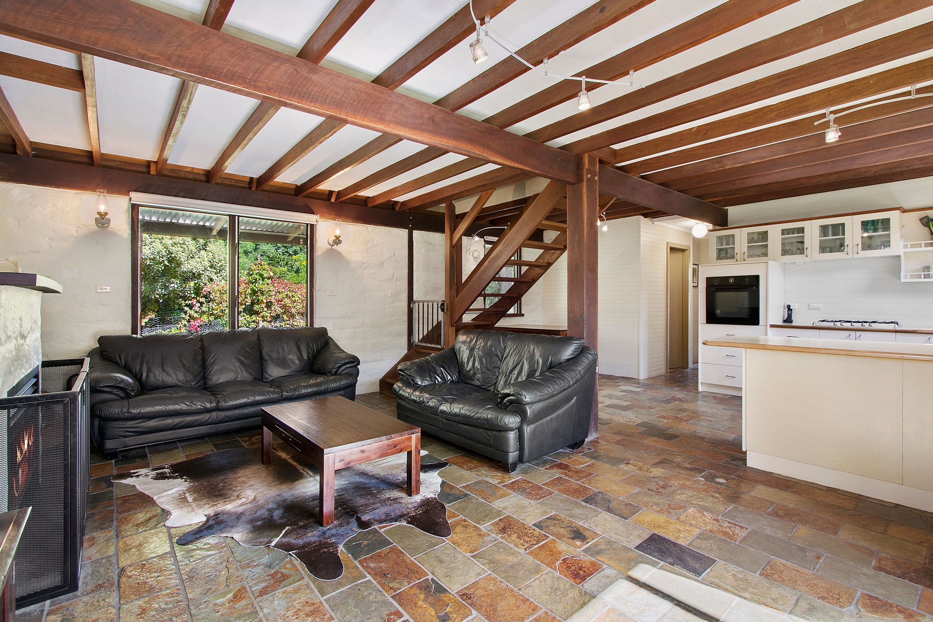 253 Lieutenant Bowen Drive, Bowen Mountain NSW 2753, Bowen Mountain - Thumbnail 2