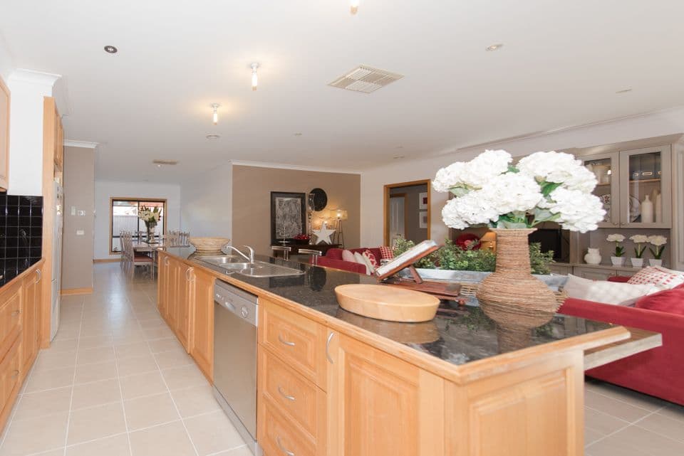 38 Steneker Crescent, Yarrawonga VIC 3730, Yarrawonga - Thumbnail 5