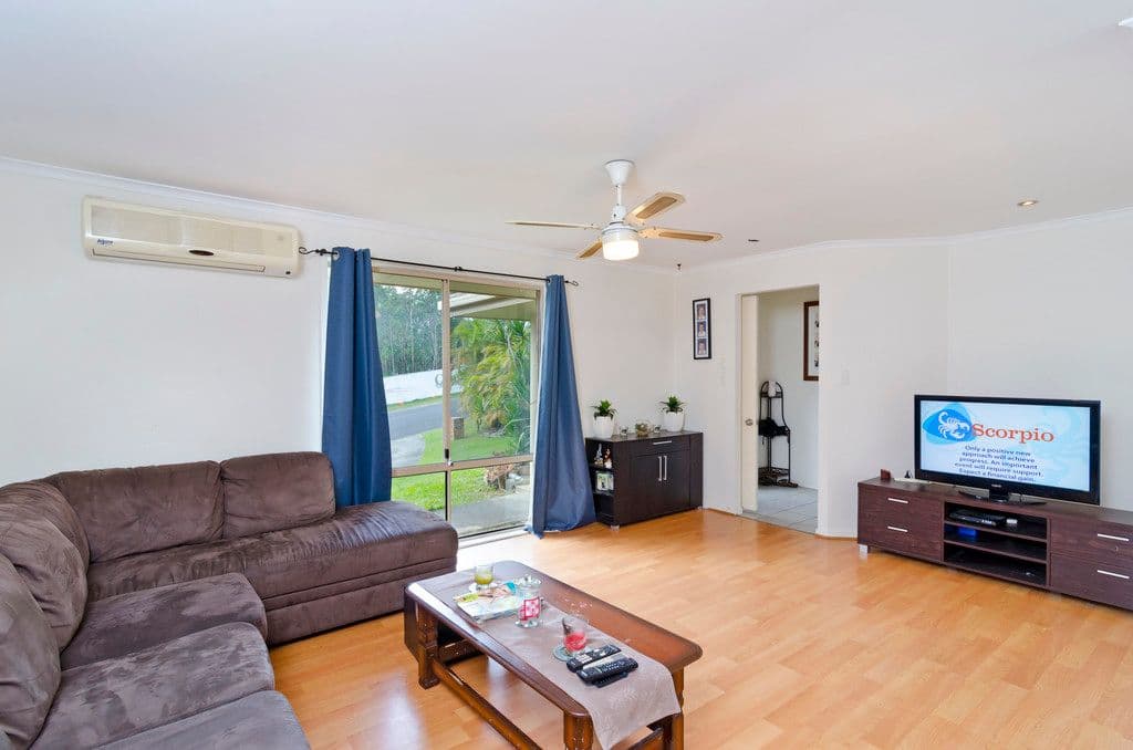 26 Rees Court, ELANORA QLD 4221, Elanora - Thumbnail 4