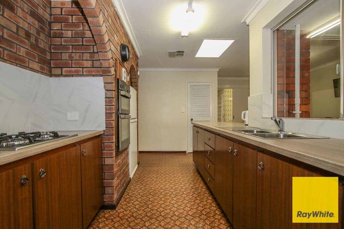 14 Mahonia Way, Forrestfield WA 6058, Forrestfield - Thumbnail 3