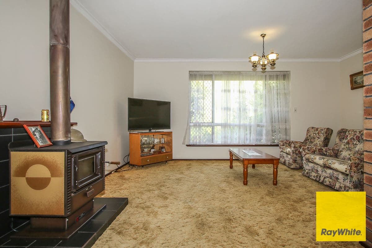 14 Mahonia Way, Forrestfield WA 6058, Forrestfield - Thumbnail 5