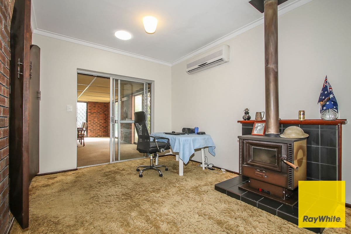 14 Mahonia Way, Forrestfield WA 6058, Forrestfield - Thumbnail 7