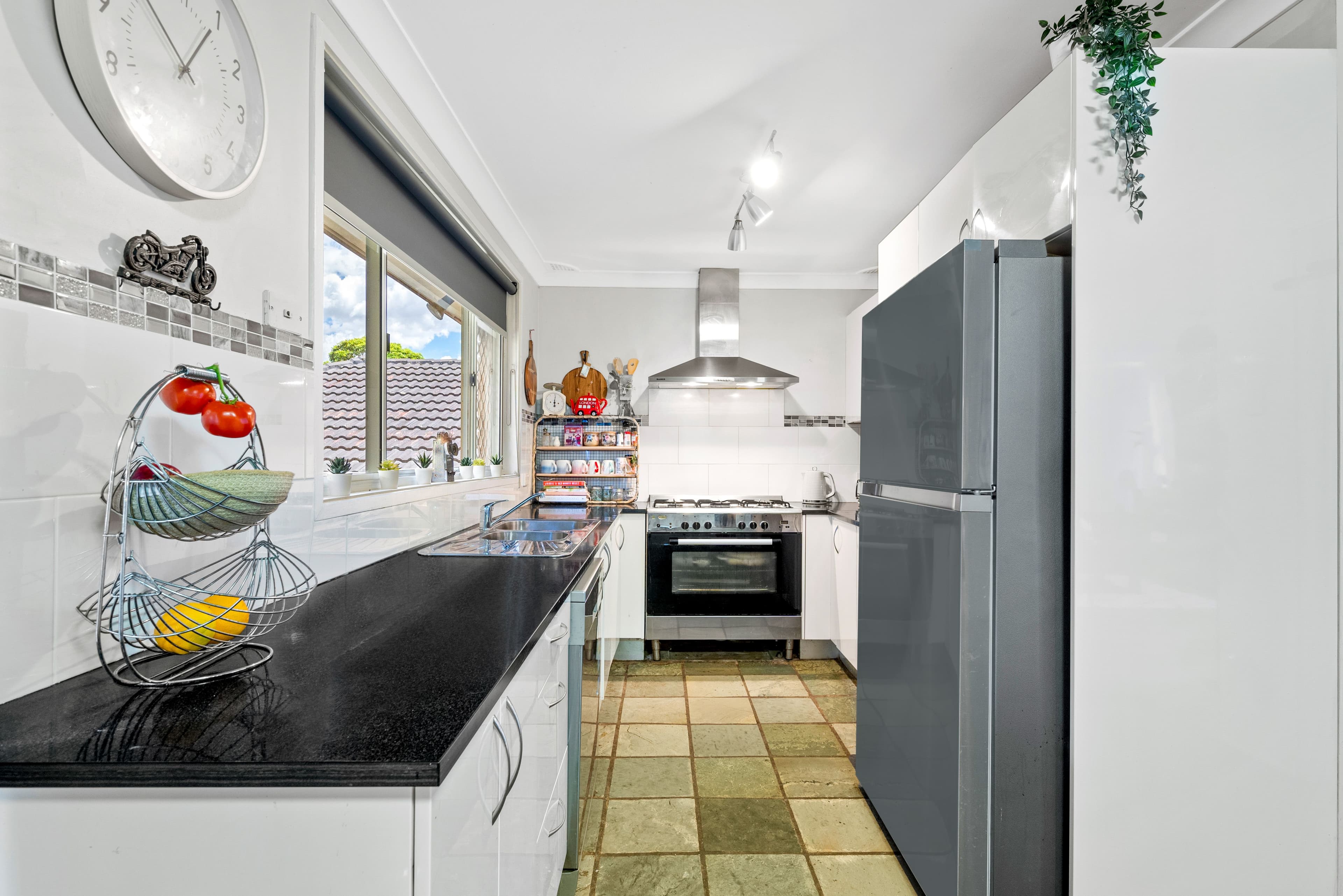 7 Kitava Place, Glenfield NSW 2167, Glenfield - Thumbnail 4