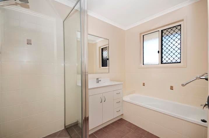 81 Busuttin Drive, RURAL VIEW QLD 4740, Rural View - Thumbnail 6