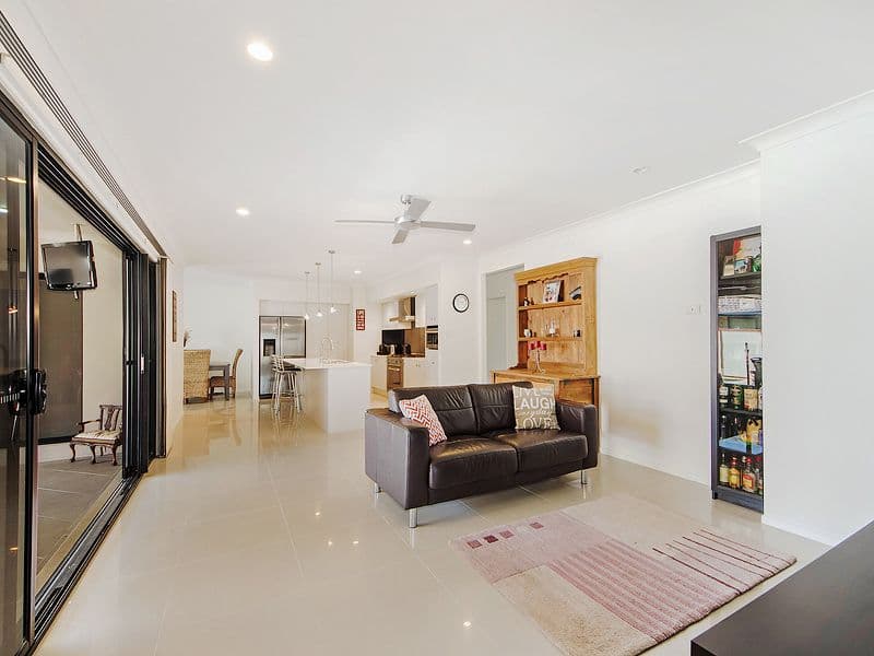 14 Runway Drive, UPPER COOMERA QLD 4209, Upper Coomera - Thumbnail 4