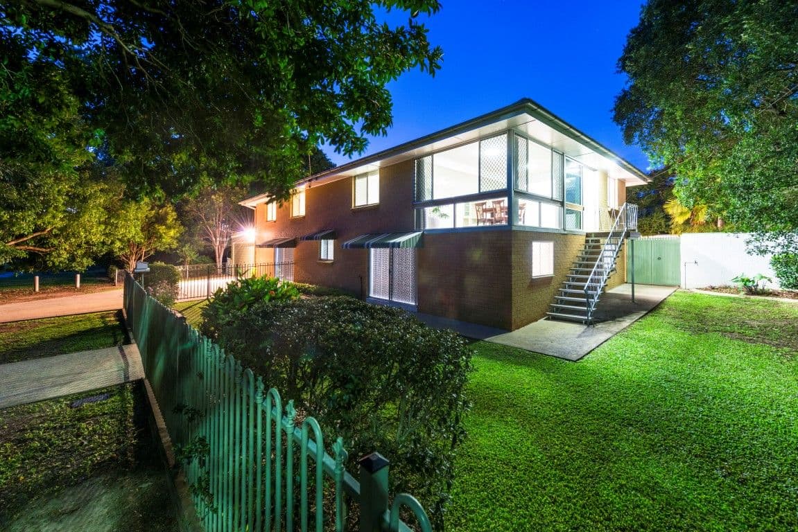 3 Olroy Street, HOLLAND PARK QLD 4121, Holland Park - Thumbnail 2