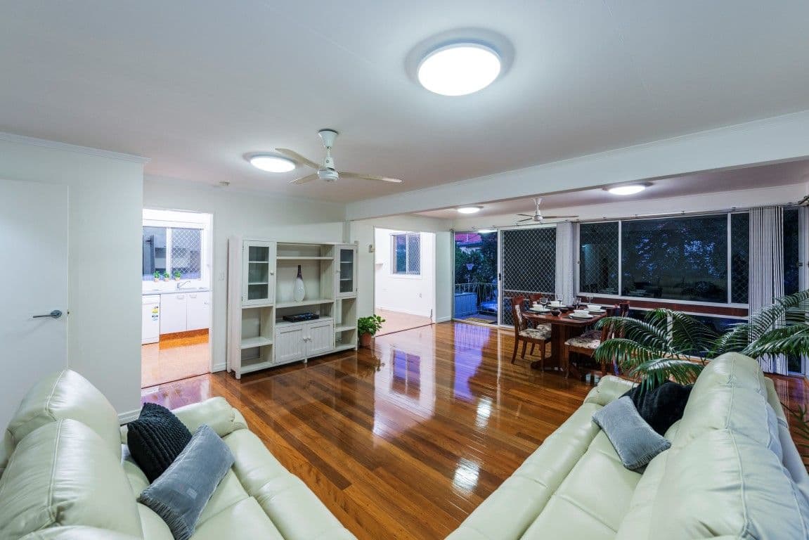 3 Olroy Street, HOLLAND PARK QLD 4121, Holland Park - Thumbnail 3