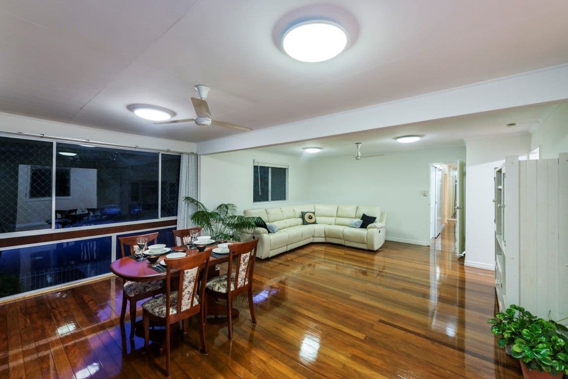 3 Olroy Street, HOLLAND PARK QLD 4121, Holland Park - Thumbnail 5