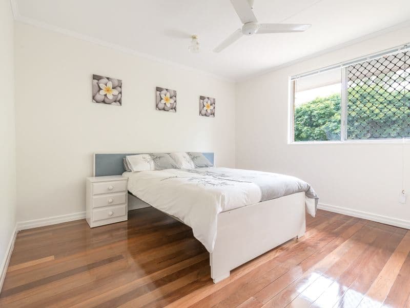 3 Olroy Street, HOLLAND PARK QLD 4121, Holland Park - Thumbnail 6