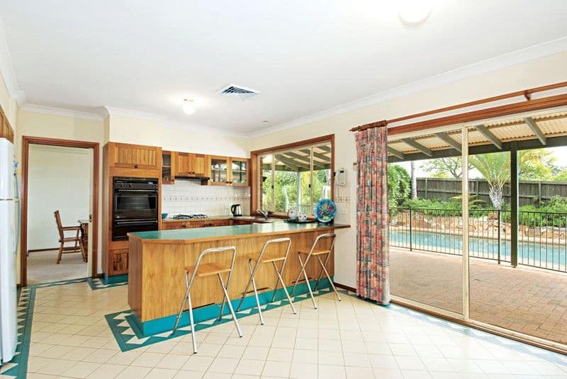 8 Scarborough Close, WEST PENNANT HILLS NSW 2125, West Pennant Hills - Thumbnail 3