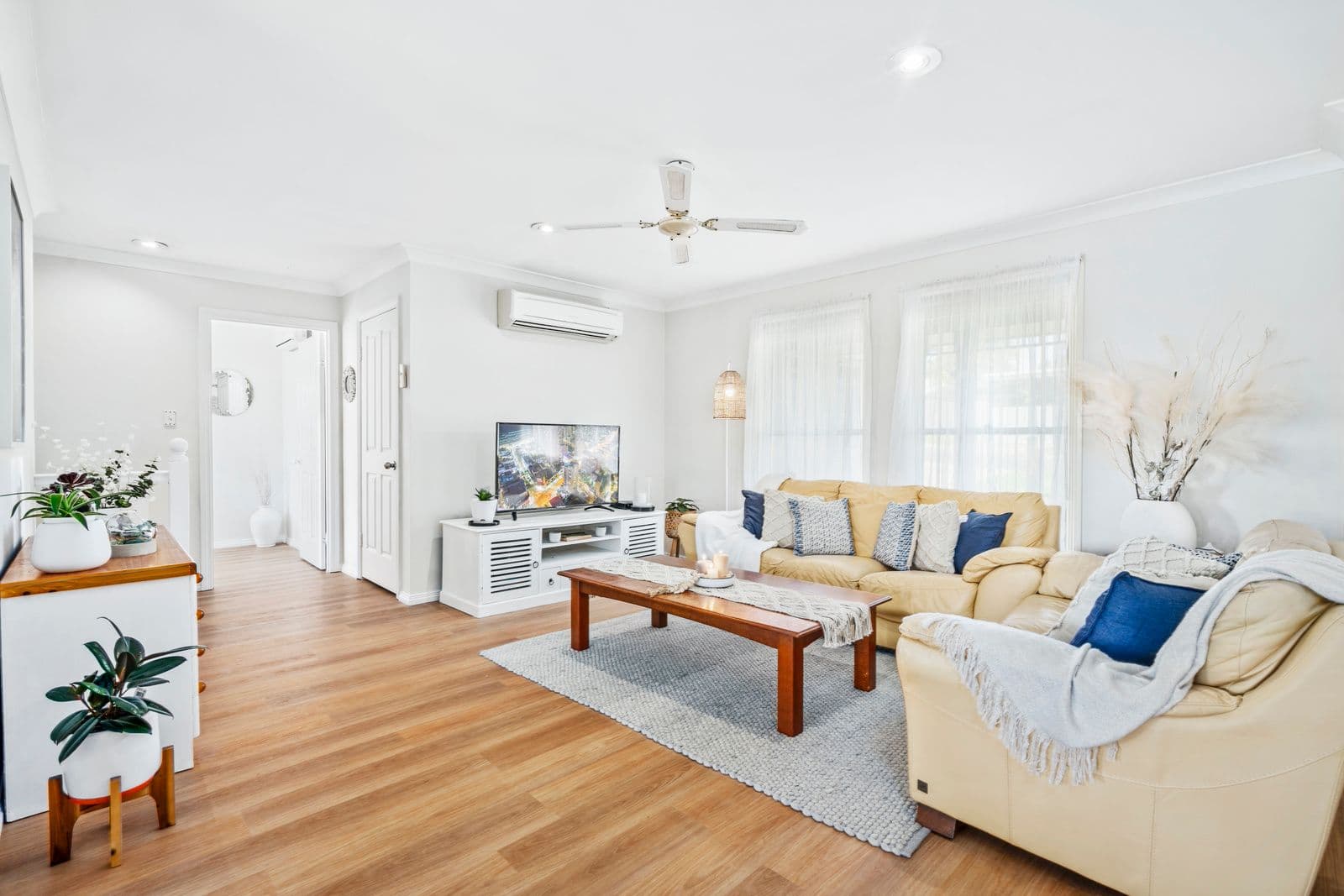 13 Jarrahdale Drive, Elanora QLD 4221, Elanora - Thumbnail 3