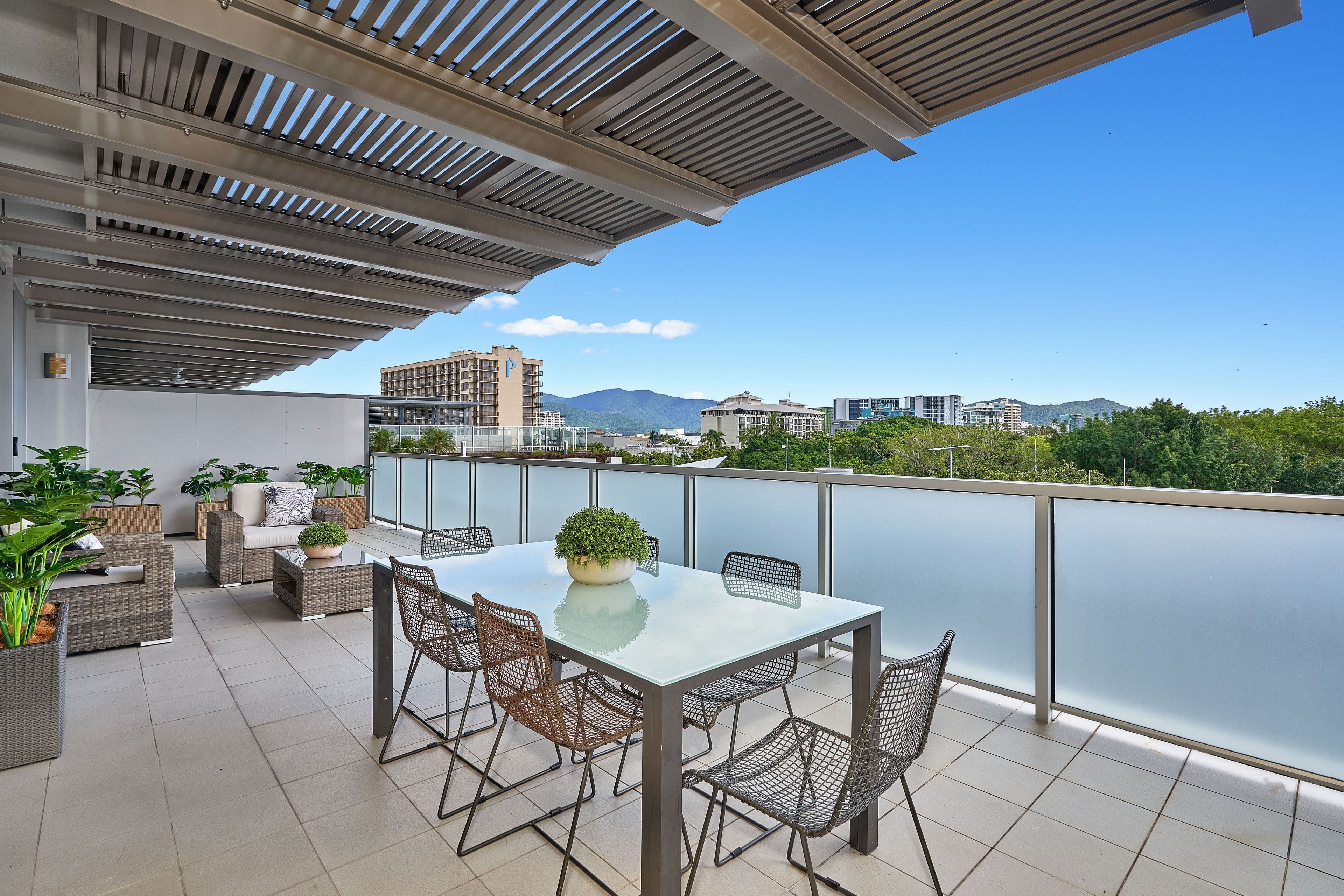 1 Marlin Parade, Cairns City QLD 4870, Cairns City - Thumbnail 2
