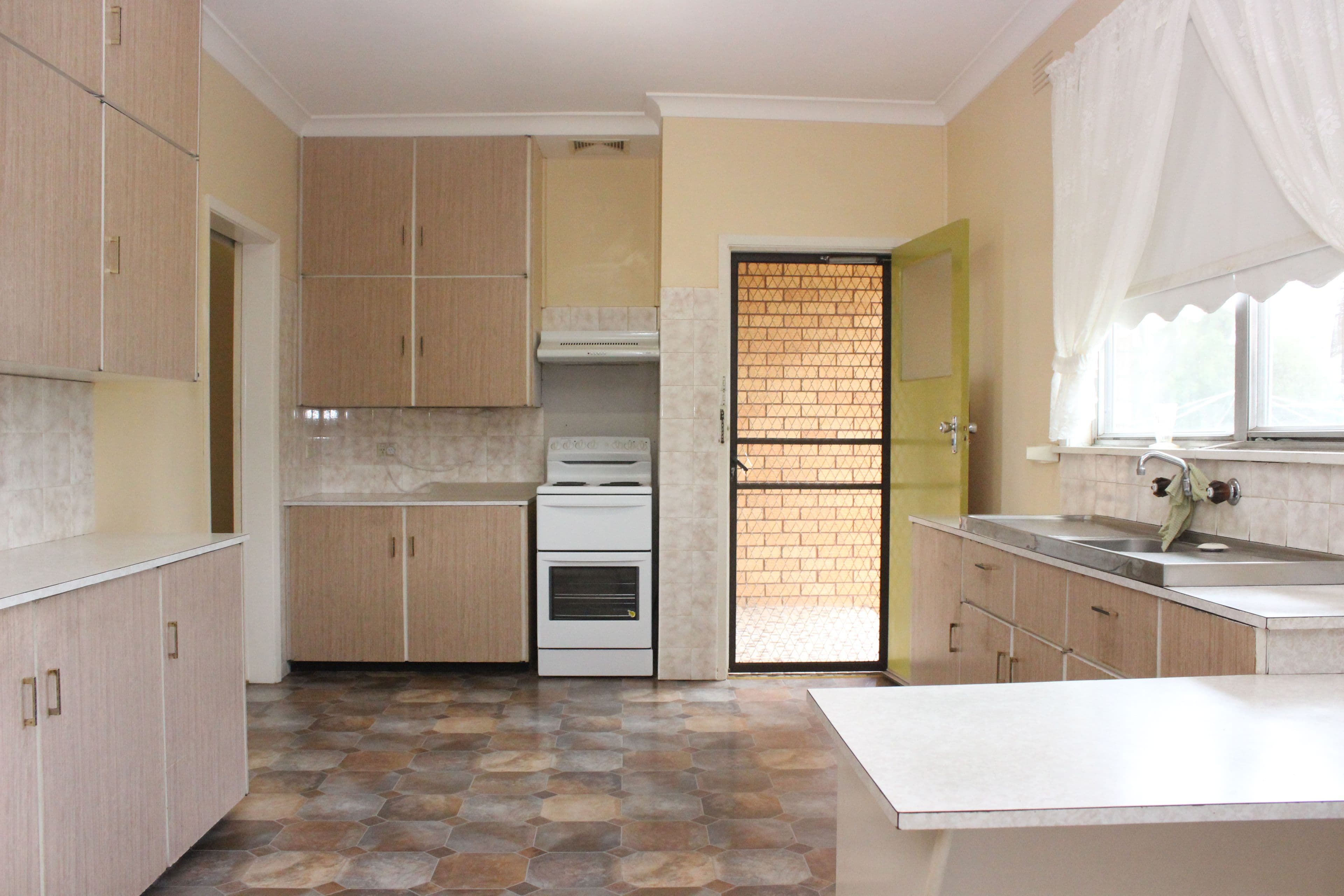15 Ashton Street, Temora - Thumbnail 2
