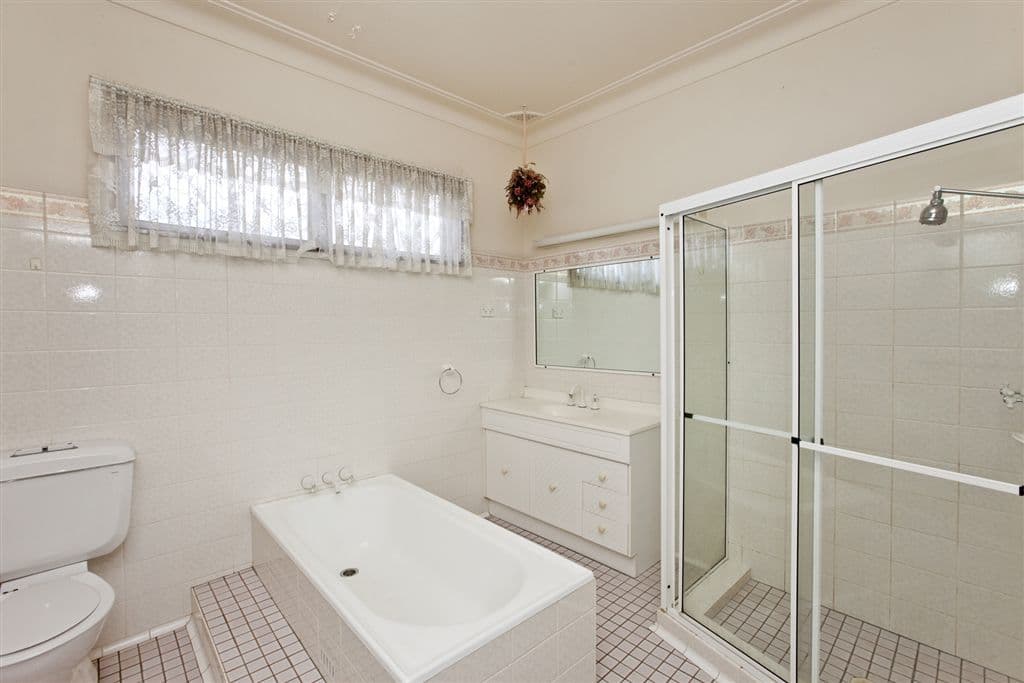 126 Croudace Road, ELERMORE VALE NSW 2287, Elermore Vale - Thumbnail 6