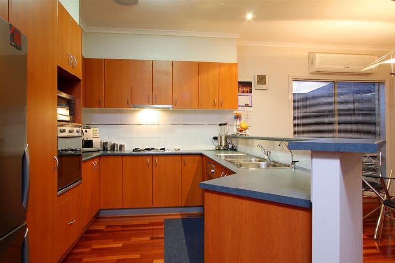24 Mat Rush Avenue, BUNDOORA VIC 3083, Bundoora - Thumbnail 2