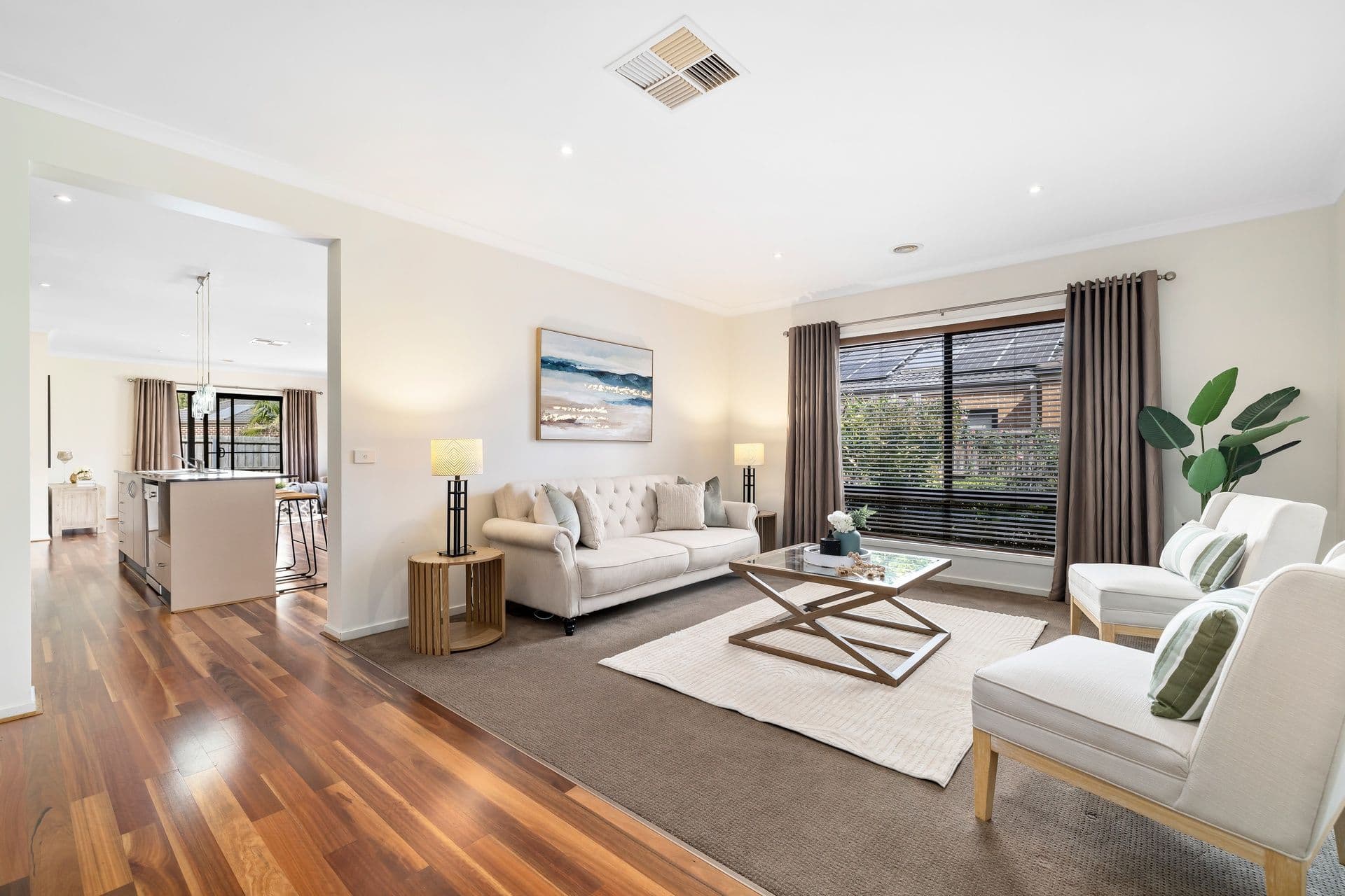 125 Viewgrand Drive, Berwick VIC 3806, Berwick - Thumbnail 2