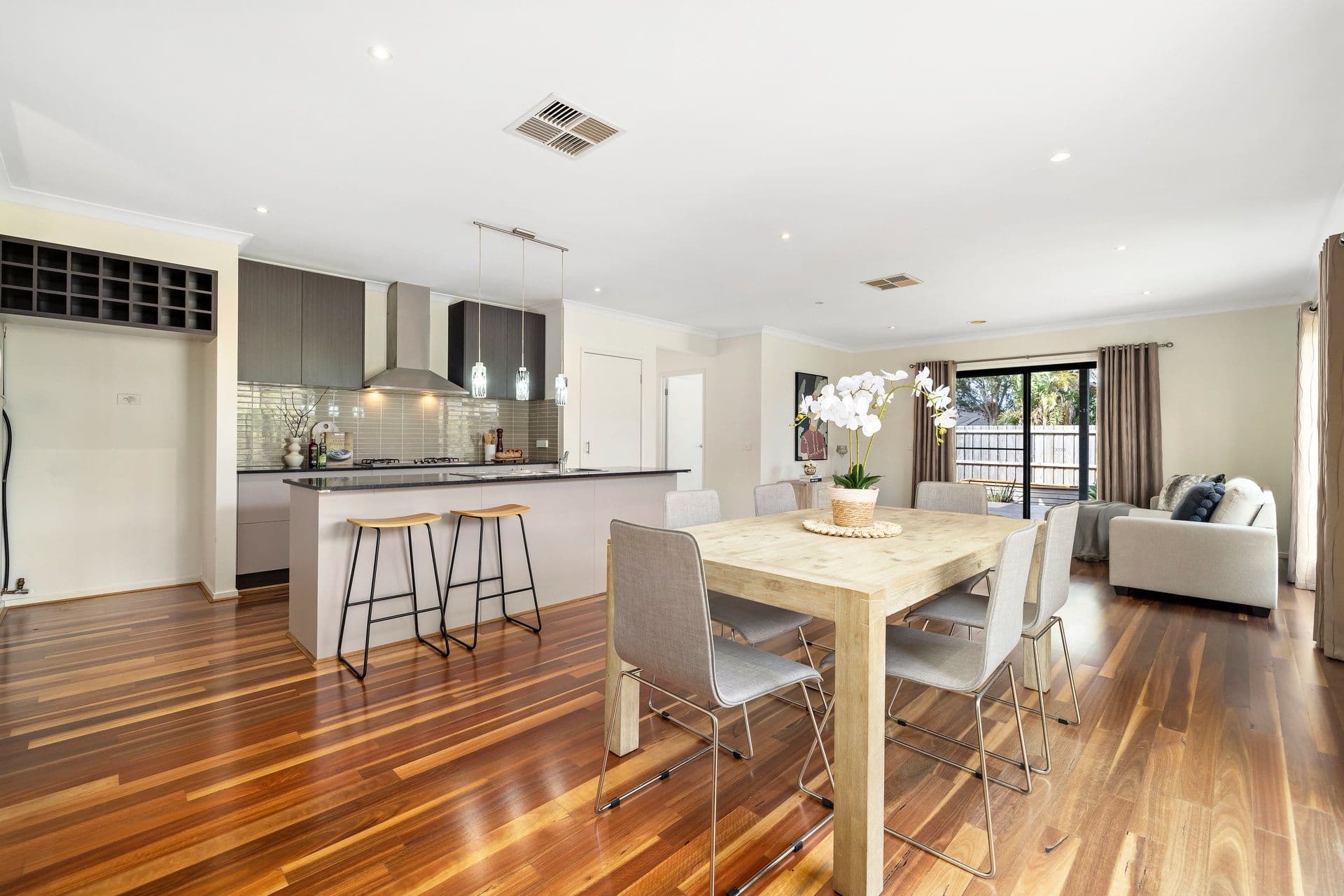 125 Viewgrand Drive, Berwick VIC 3806, Berwick - Thumbnail 4