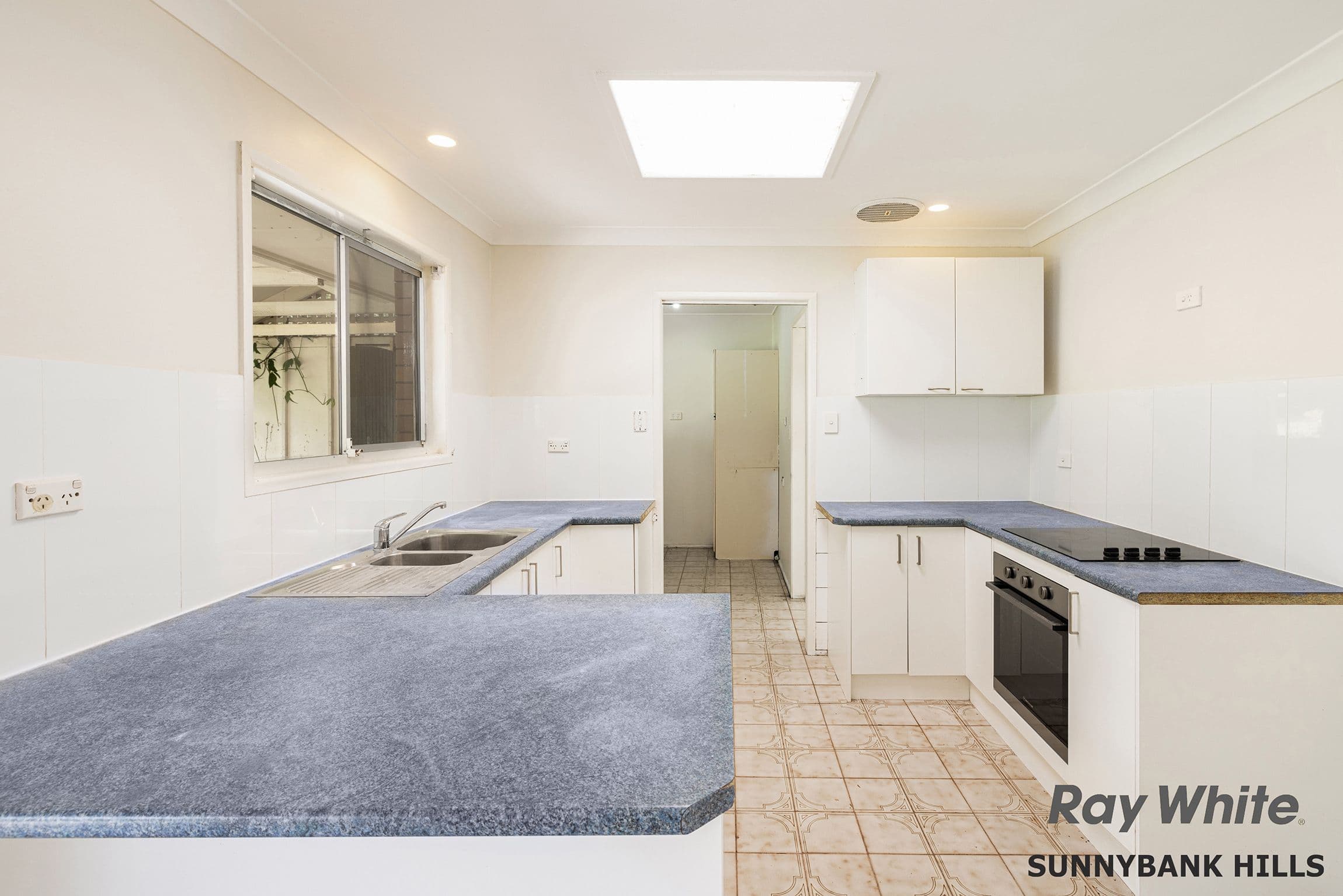 8 Narooma Street, Sunnybank QLD 4109, Sunnybank - Thumbnail 2