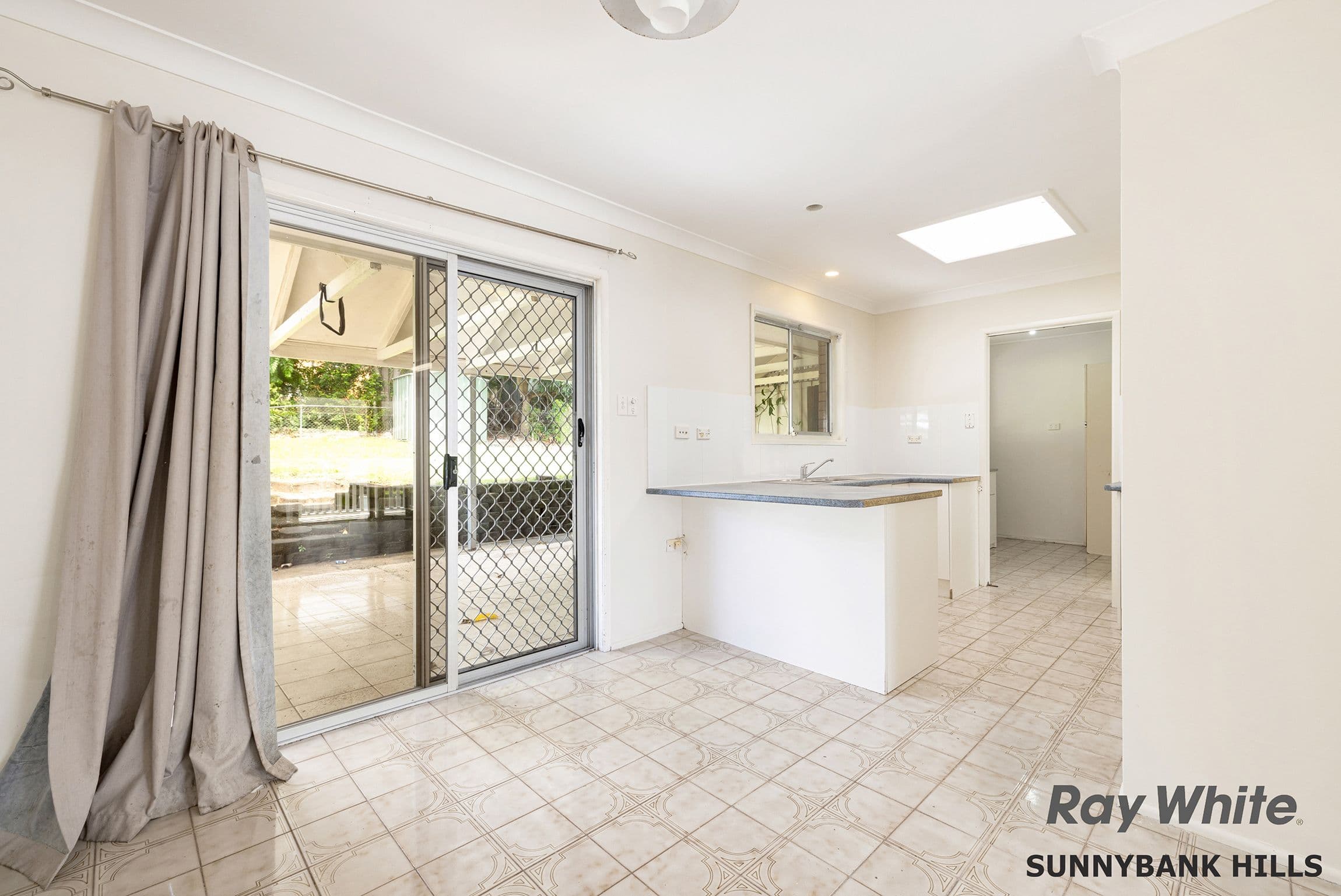 8 Narooma Street, Sunnybank QLD 4109, Sunnybank - Thumbnail 4