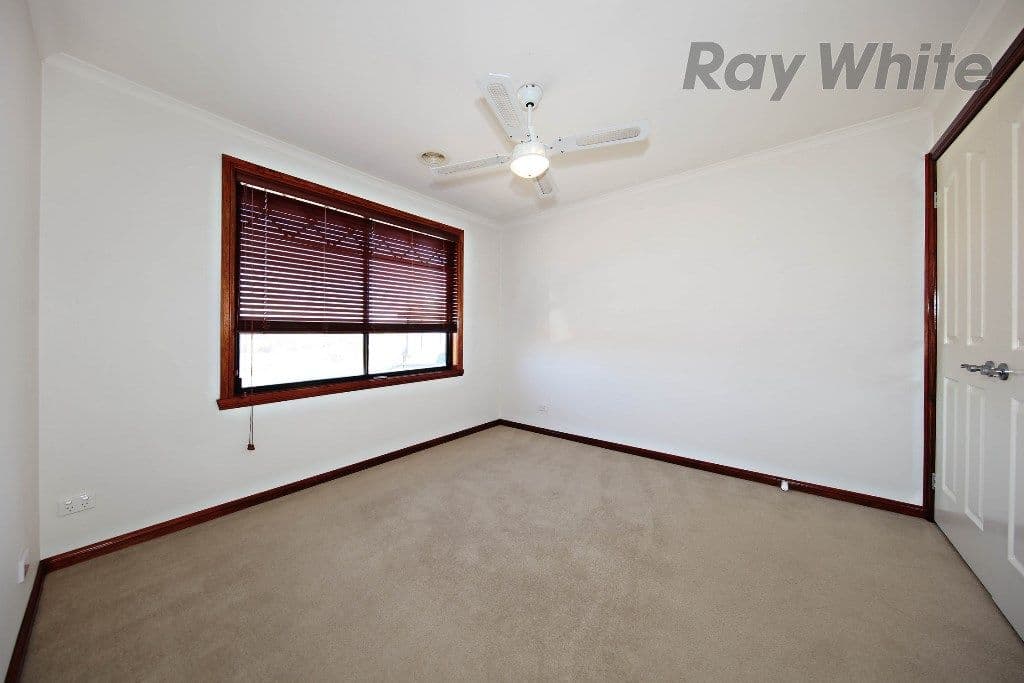 10 Windle Court, Point Cook VIC 3030, Point Cook - Thumbnail 7