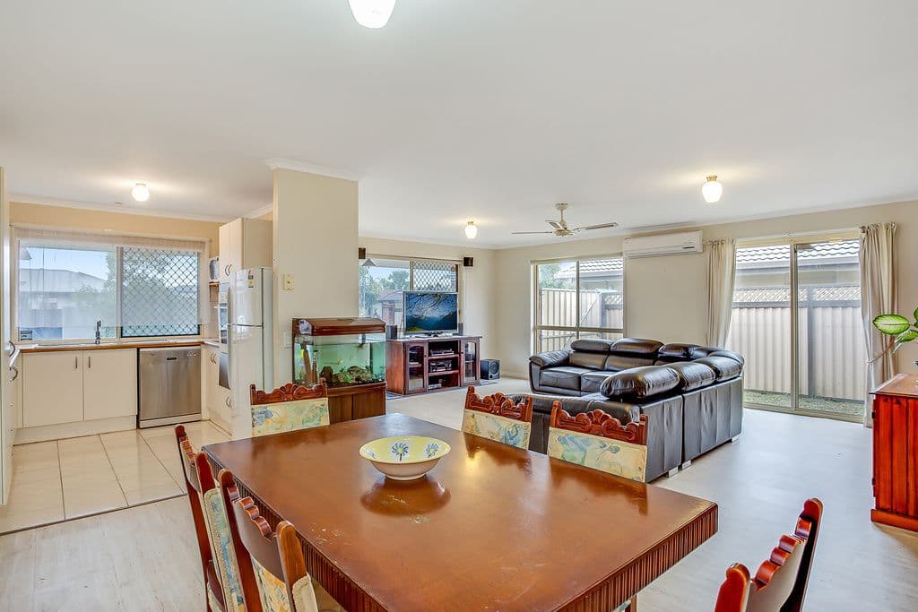 14 Cumberland Drive, Varsity Lakes QLD 4227, Varsity Lakes - Thumbnail 2