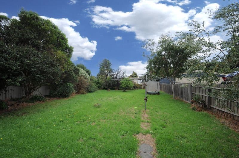 9 Banool Court, FRANKSTON SOUTH VIC 3199, Frankston South - Thumbnail 6