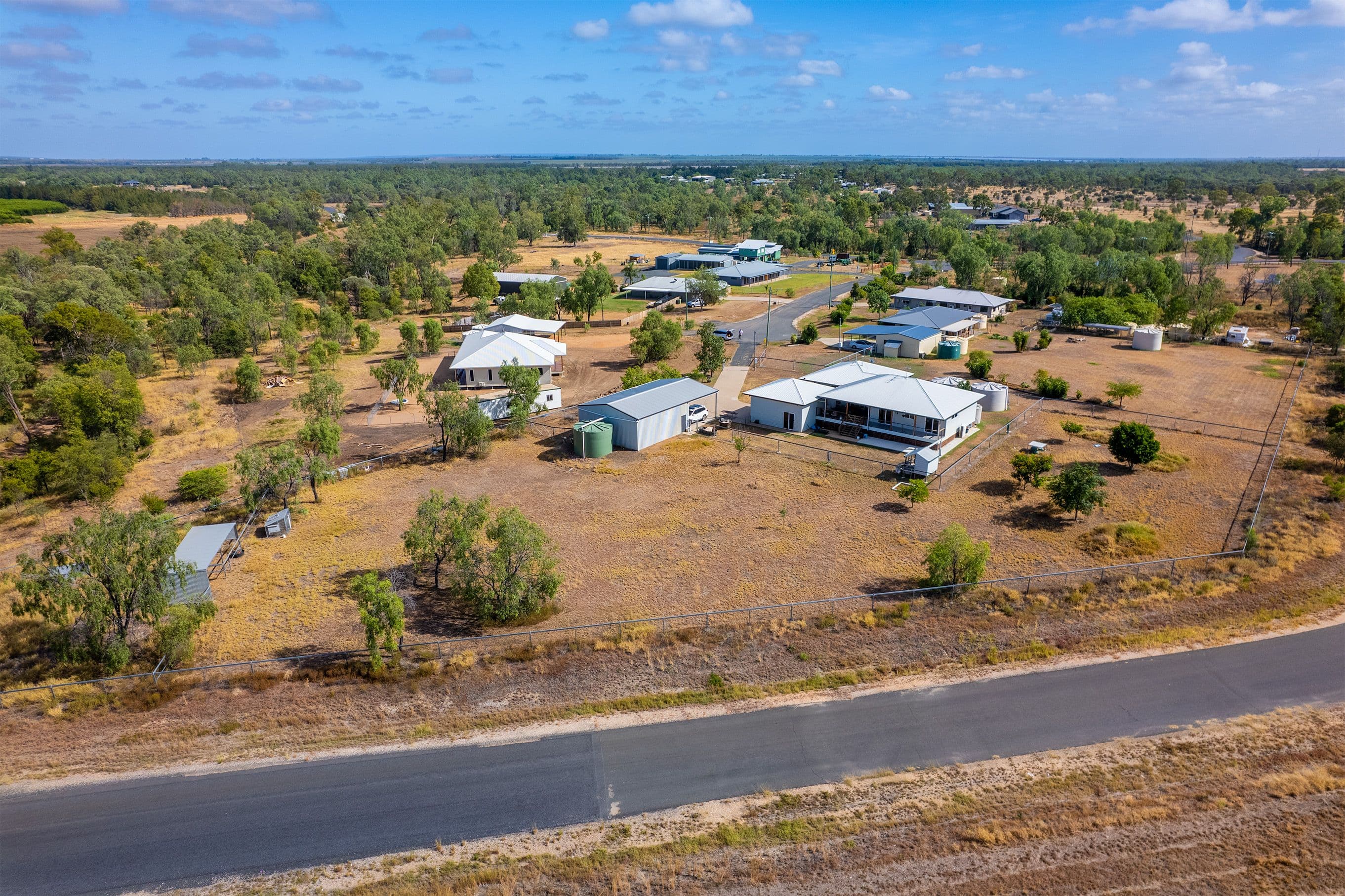 15 Banyula Close, Emerald QLD 4720, Emerald - Thumbnail 2