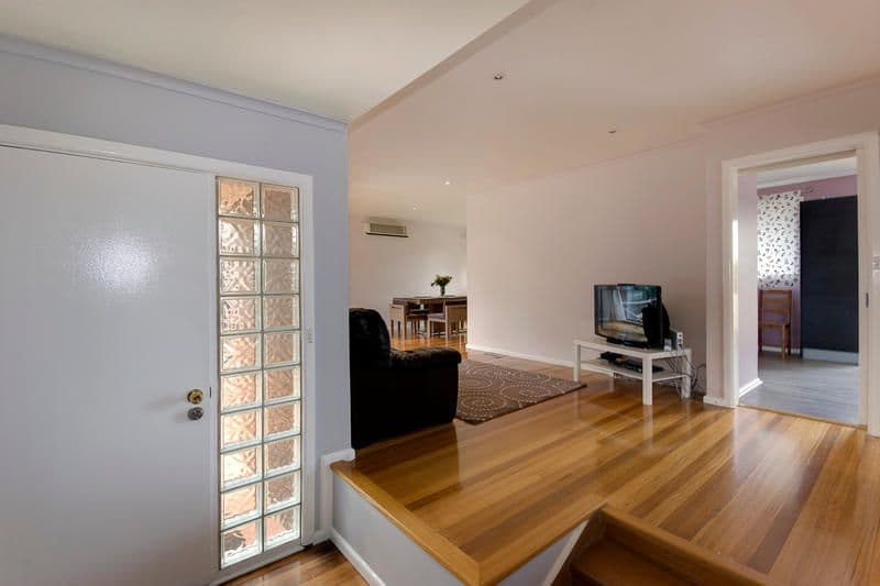 6 Tylden Court, MENTONE VIC 3194, Mentone - Thumbnail 3