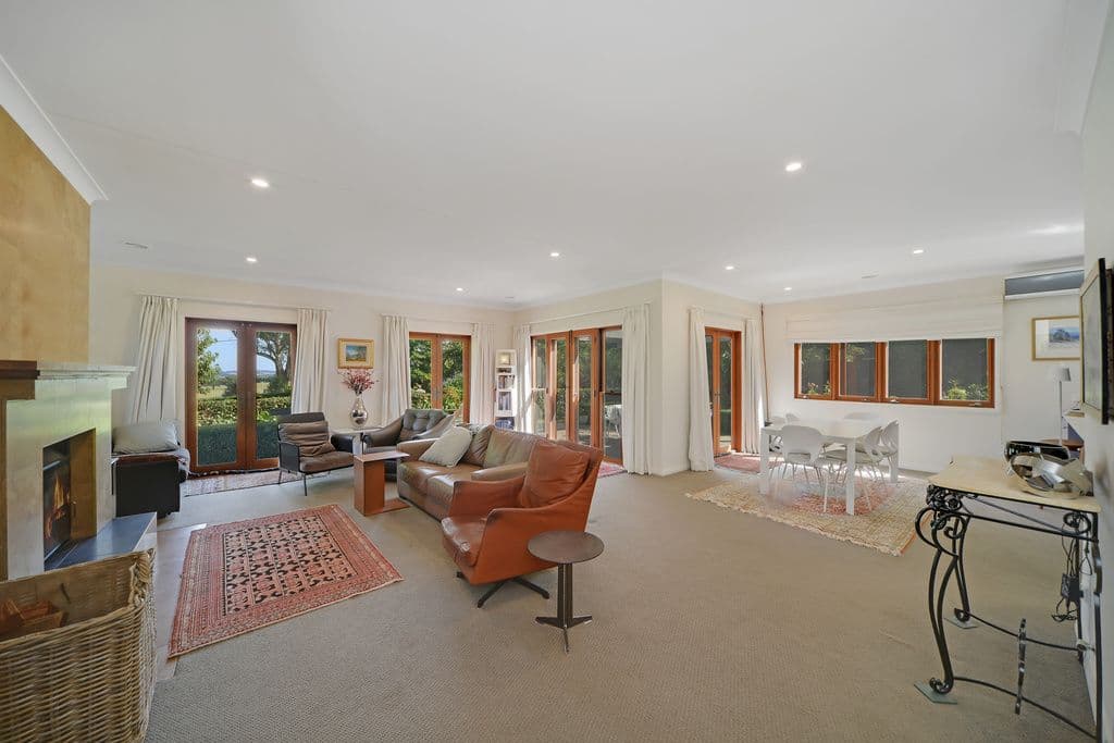 562 Ellsmore Road, Exeter - Image 1