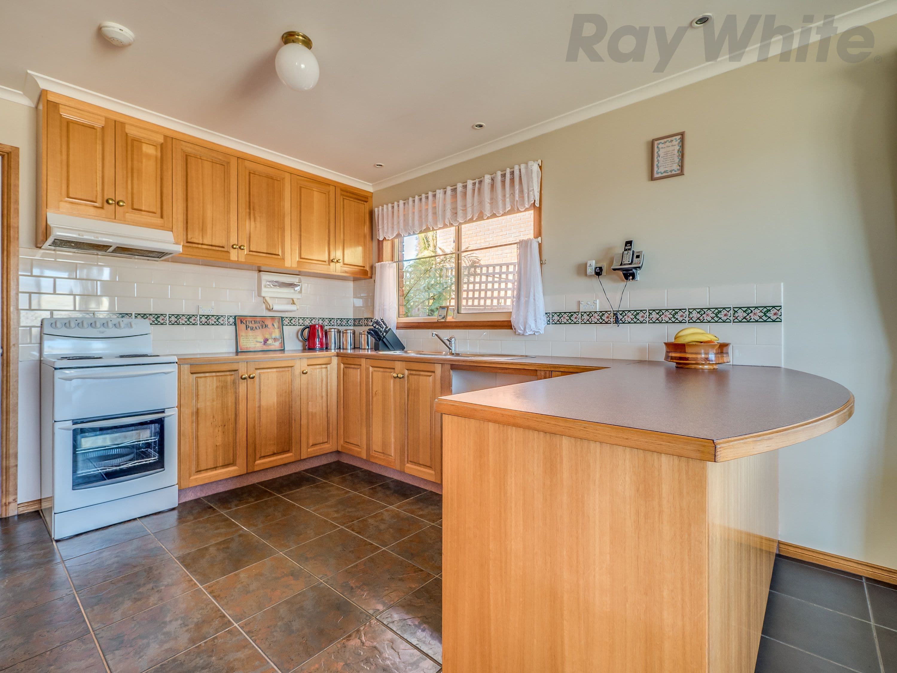 7 Buckingham Drive, Howrah TAS 7018, Howrah - Thumbnail 2