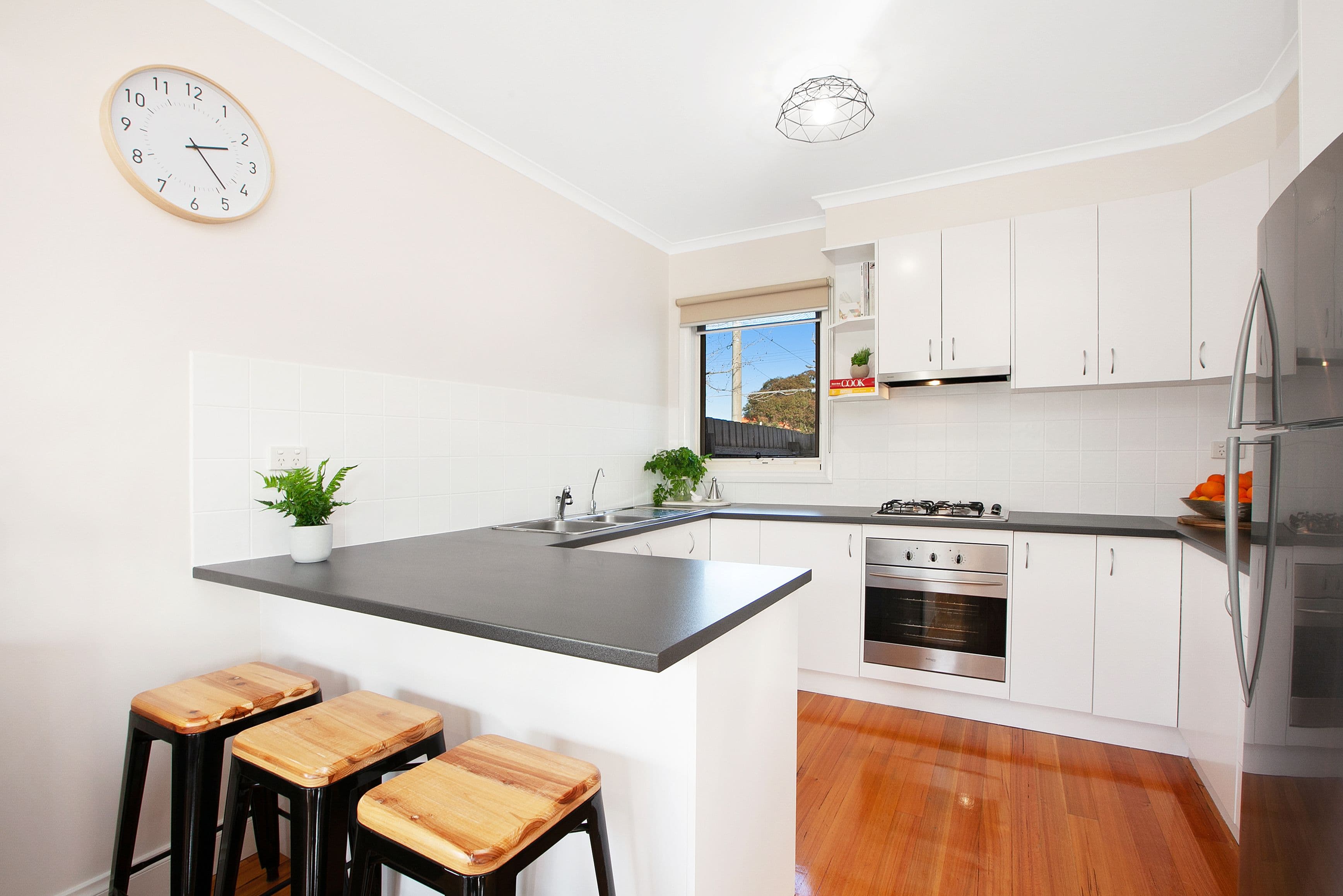 46 Liston Avenue, Reservoir VIC 3073, Reservoir - Thumbnail 4