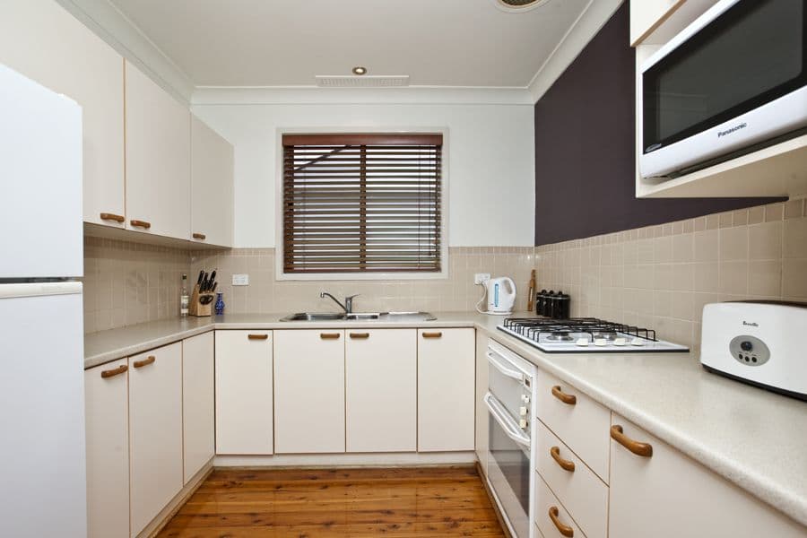 24 Seladon Avenue, WALLSEND NSW 2287, Wallsend - Thumbnail 2