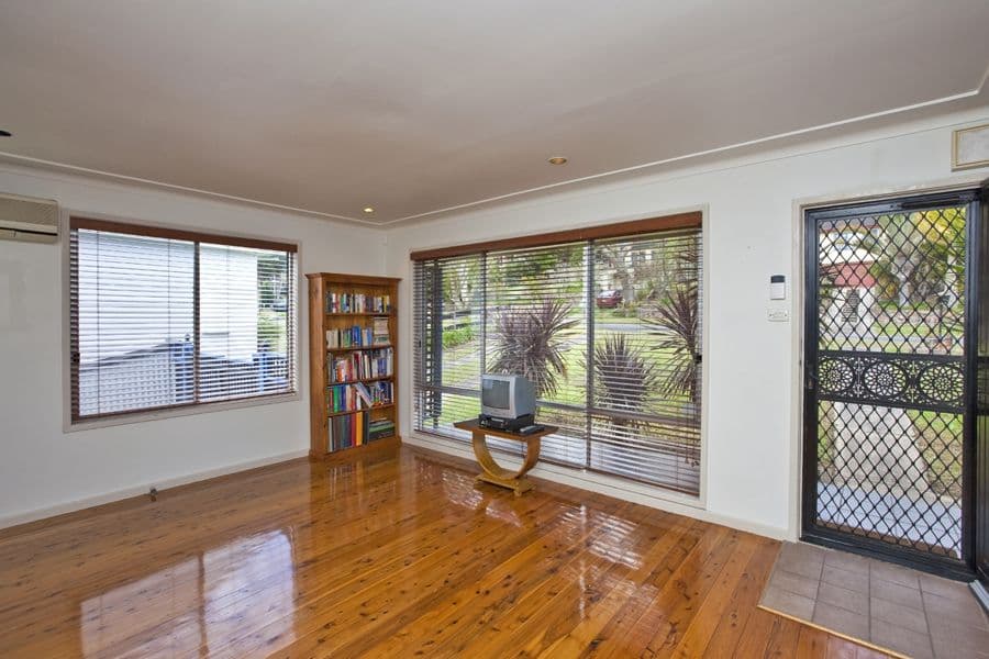24 Seladon Avenue, WALLSEND NSW 2287, Wallsend - Thumbnail 4