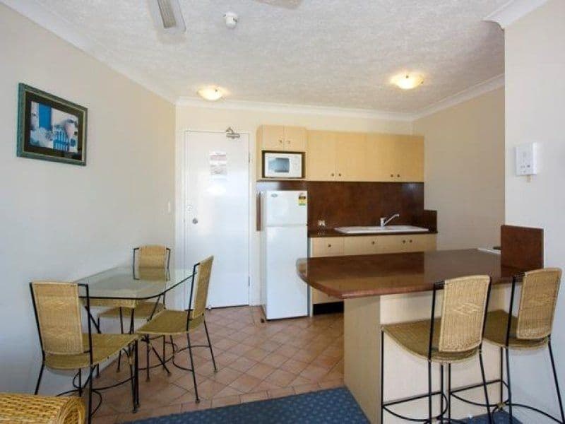 210 Surf Parade, SURFERS PARADISE QLD 4217, Surfers Paradise - Thumbnail 2