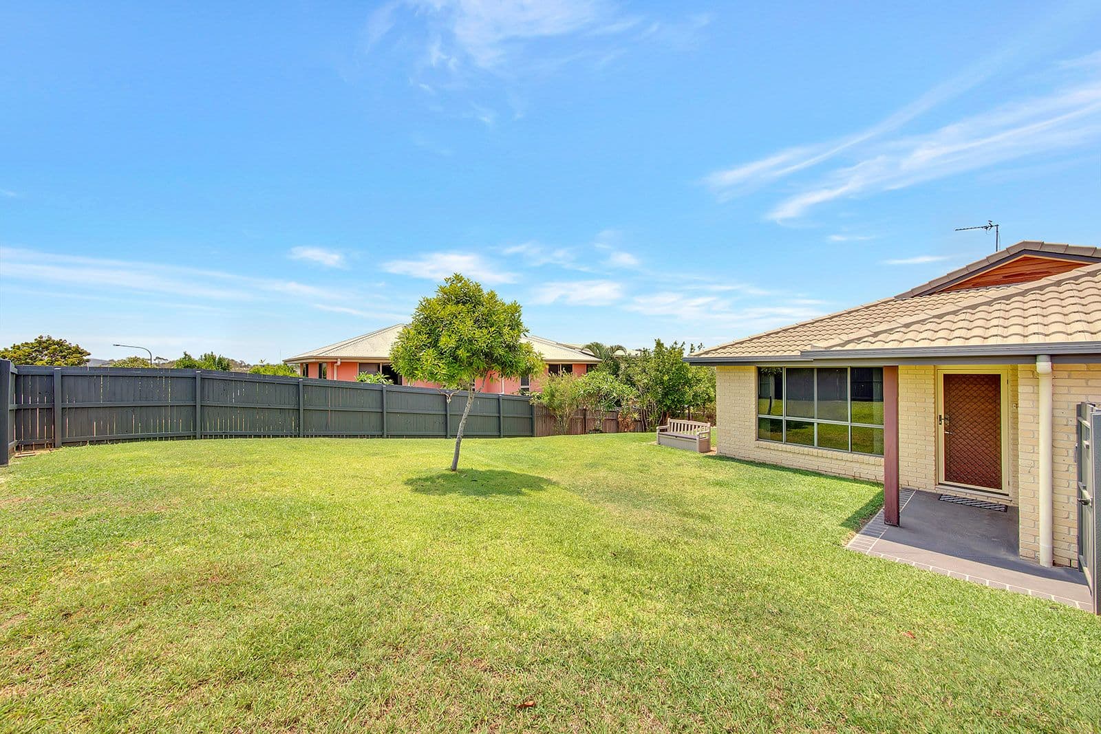 121 Emmadale Drive, New Auckland QLD 4680, New Auckland - Thumbnail 2
