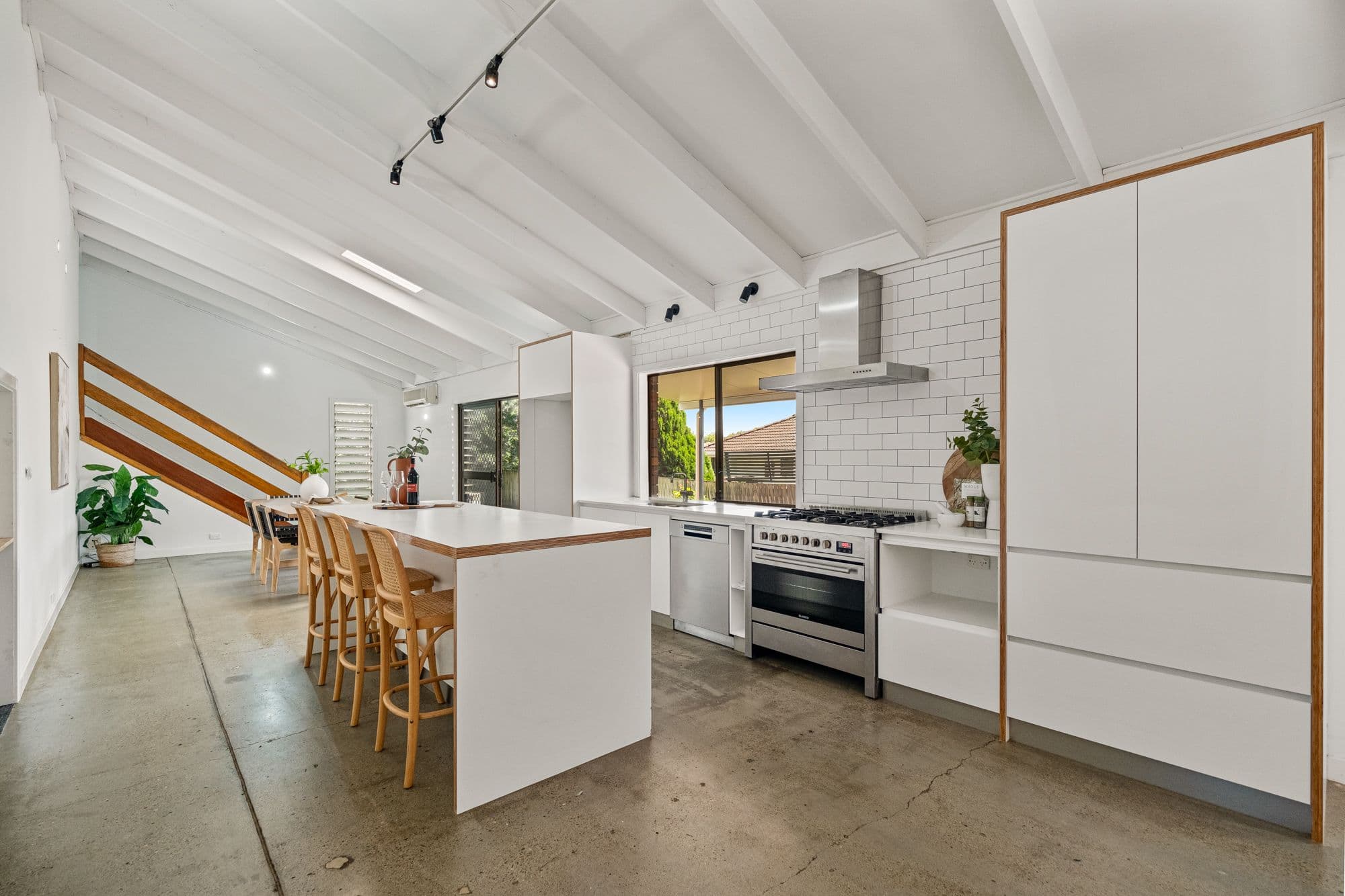 39 Rowena Street, Kenmore QLD 4069, Kenmore - Thumbnail 7