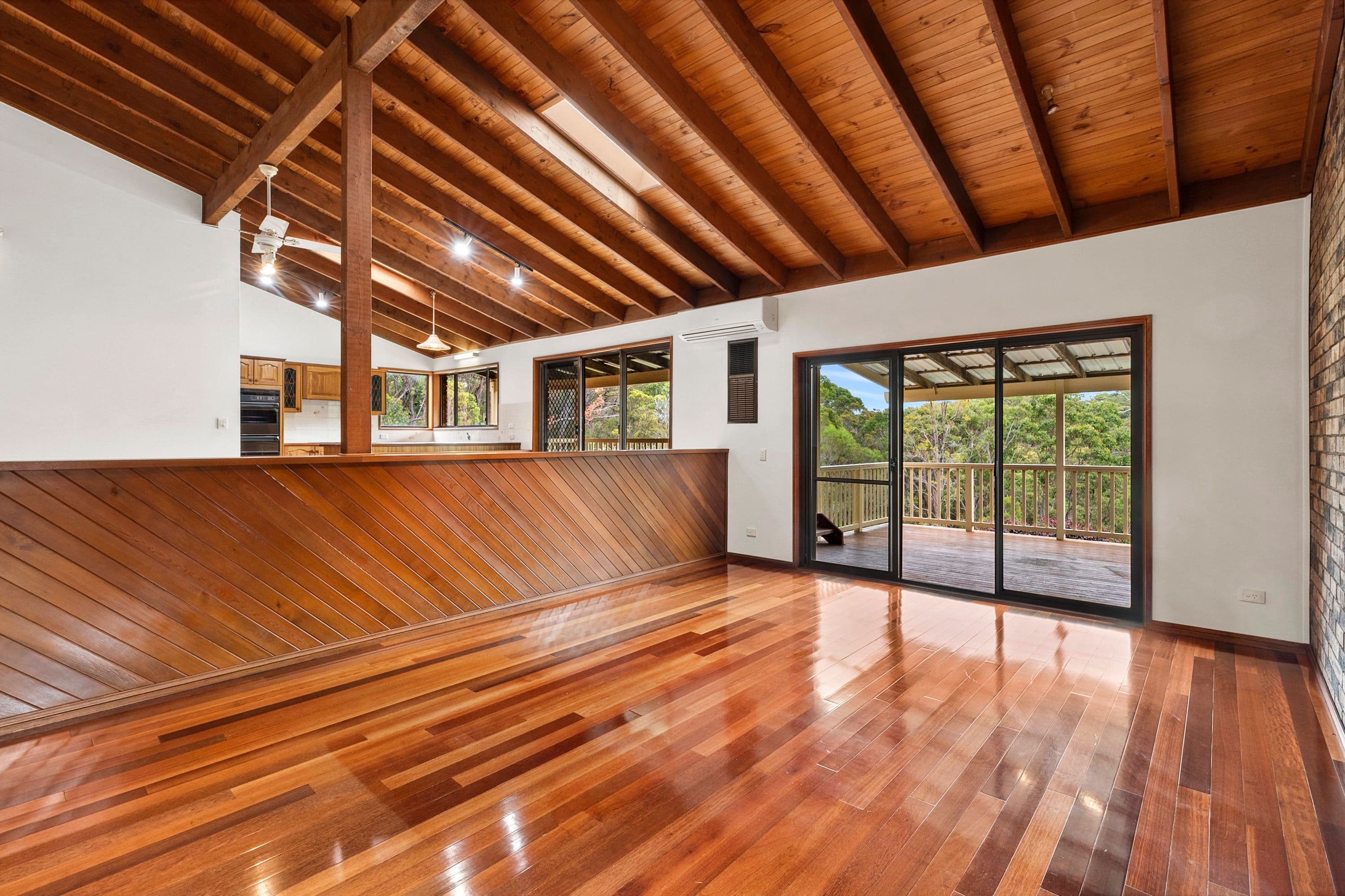 11 Melaleuca Place, Alfords Point NSW 2234, Alfords Point - Thumbnail 4