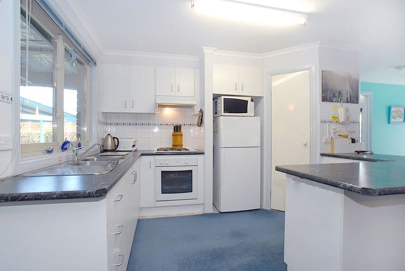 50 Manorwoods Drive, FRANKSTON VIC 3199, Frankston - Thumbnail 3