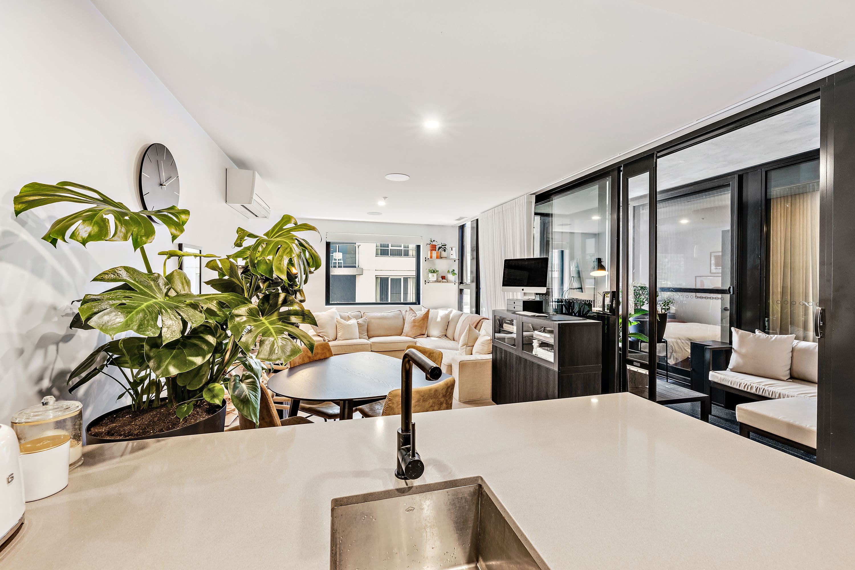 1 Elouera Street, Braddon ACT 2612, Braddon - Thumbnail 4
