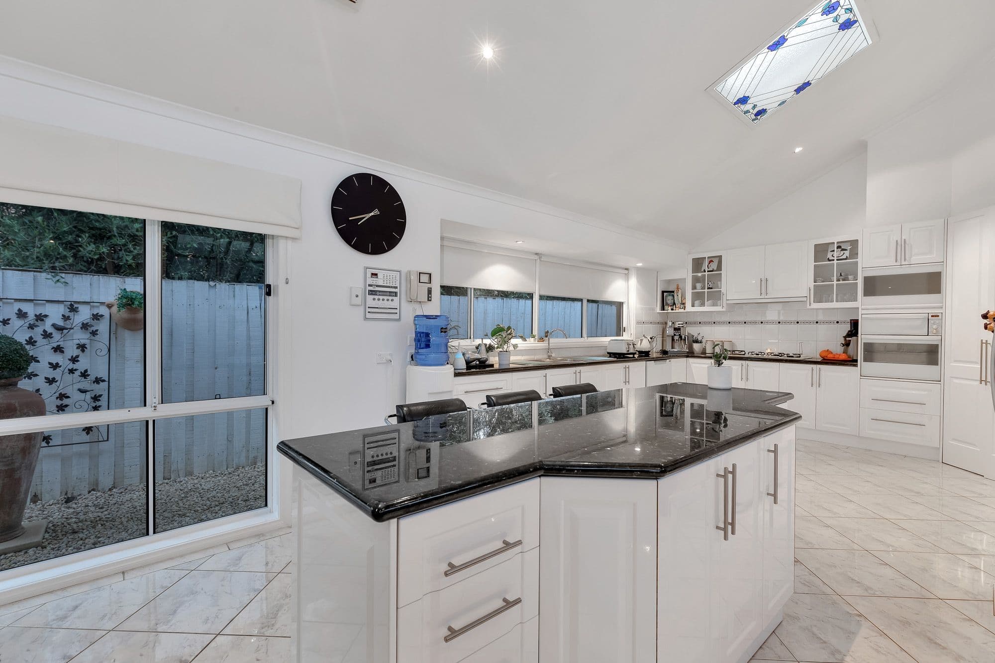 2 Amstel Court, Hoppers Crossing VIC 3029, Hoppers Crossing - Thumbnail 2