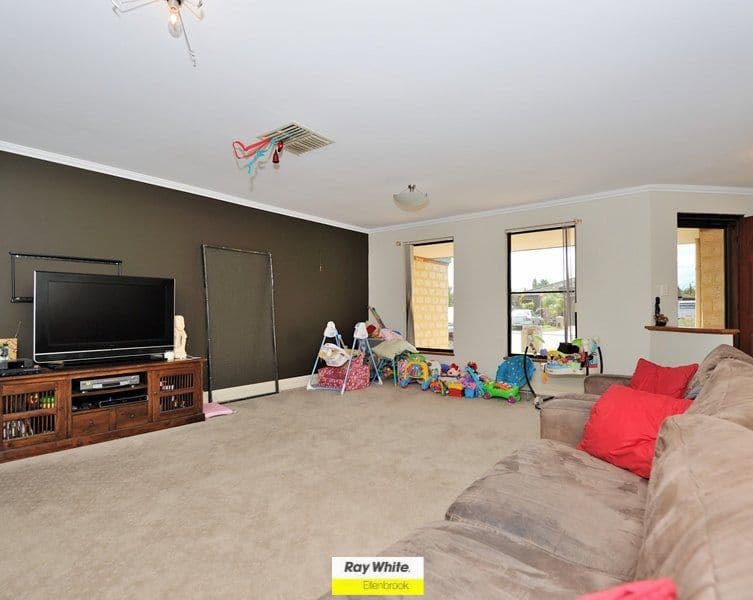 16 Sorrento Turn, ELLENBROOK WA 6069, Ellenbrook - Thumbnail 7