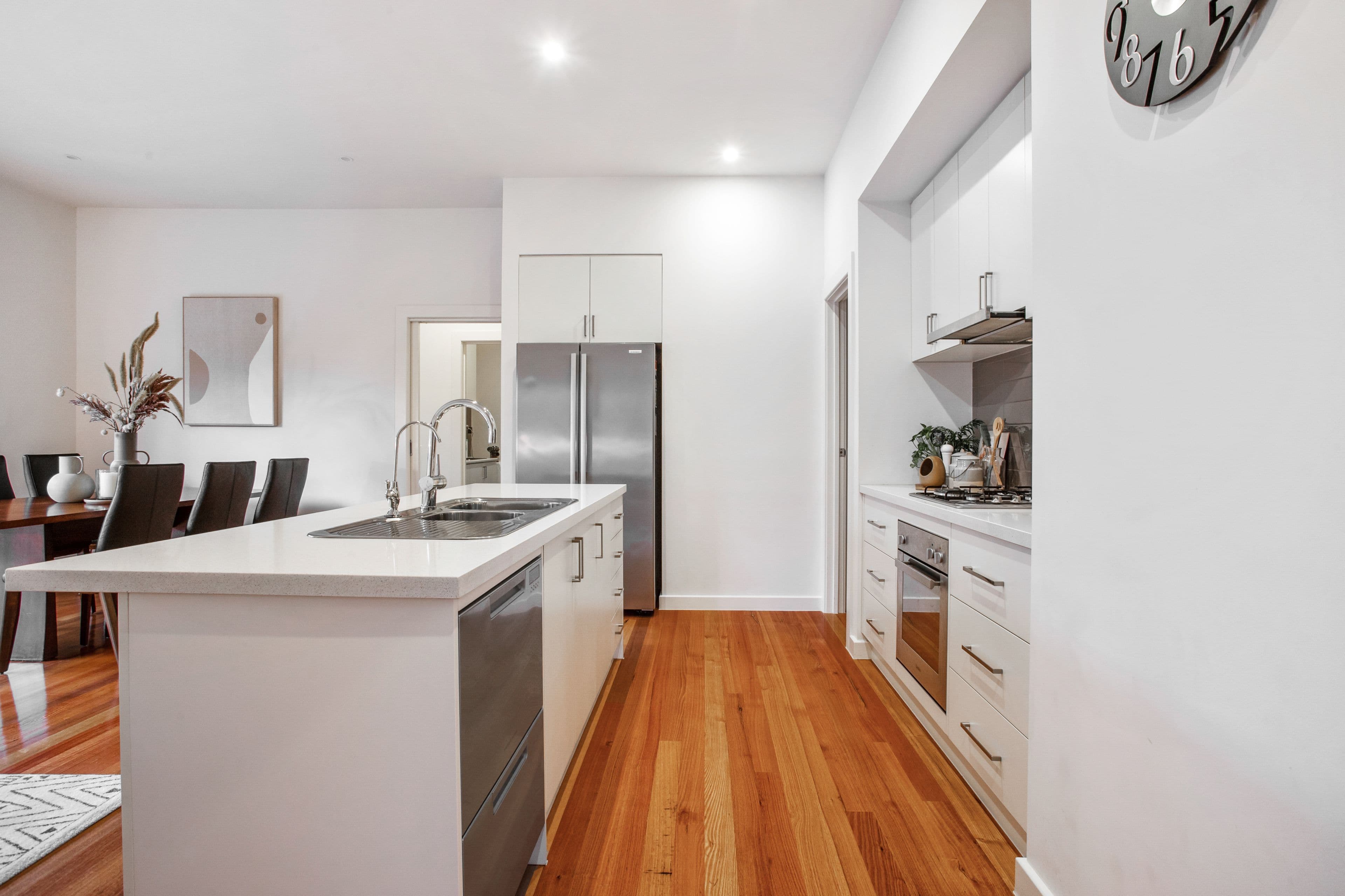 22 Warnes Road, Mitcham VIC 3132, Mitcham - Thumbnail 3
