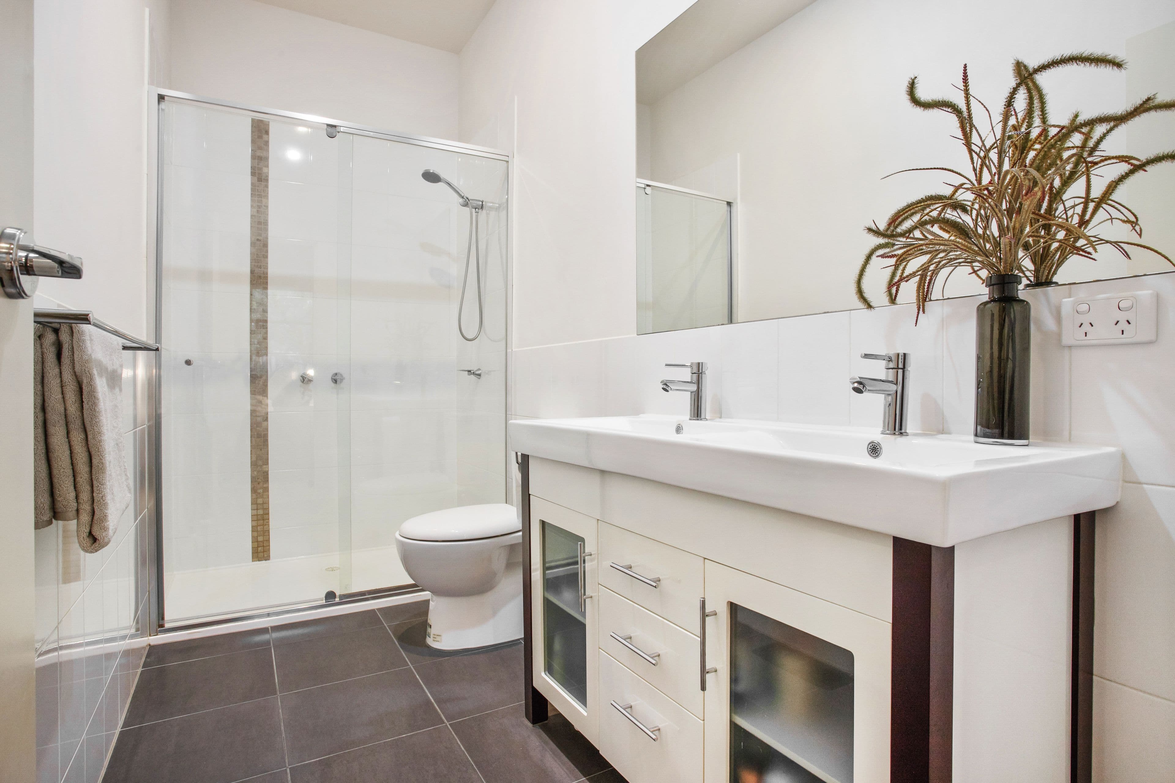 22 Warnes Road, Mitcham VIC 3132, Mitcham - Thumbnail 8